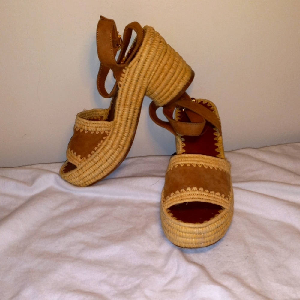 Tory Burch Camilla platform sz 8 GUC